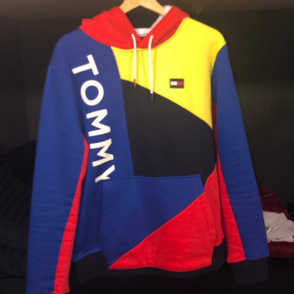 Men’s Tommy Hilfiger hoodie Brand New